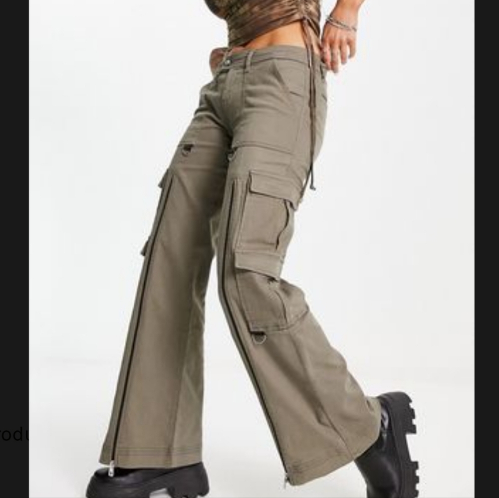 NWT Basic Pleasure Mode Zip split front flared Cargo pants 10 hot stretch - Picture 3 of 9